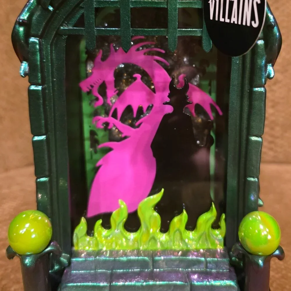 Disney Villains MALEFICENT Dragon Dragon Castle Light-Up Heav Candle Holder NIB